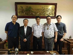 2018-01-03 香港書(shū)法家協(xié)會(huì)秘書(shū)長(zhǎng)馮美芳到訪世界五邑商會(huì)